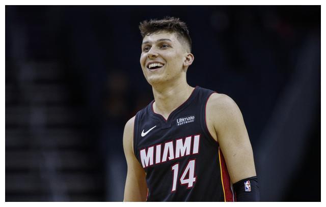 体育CBA： 六人上双 辽宁112-93击败天津